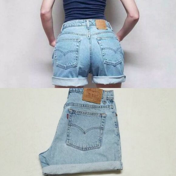 VINTAGE Levi's High Rise Wedgie Light Wash Shorts - Picture 2 of 14